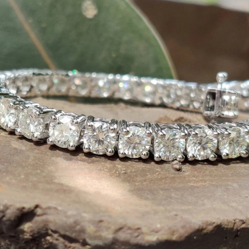 6CT Round Cut Moissanite Tennis Bracelet  7" Inches Solid 14K White Gold  VVS1/D